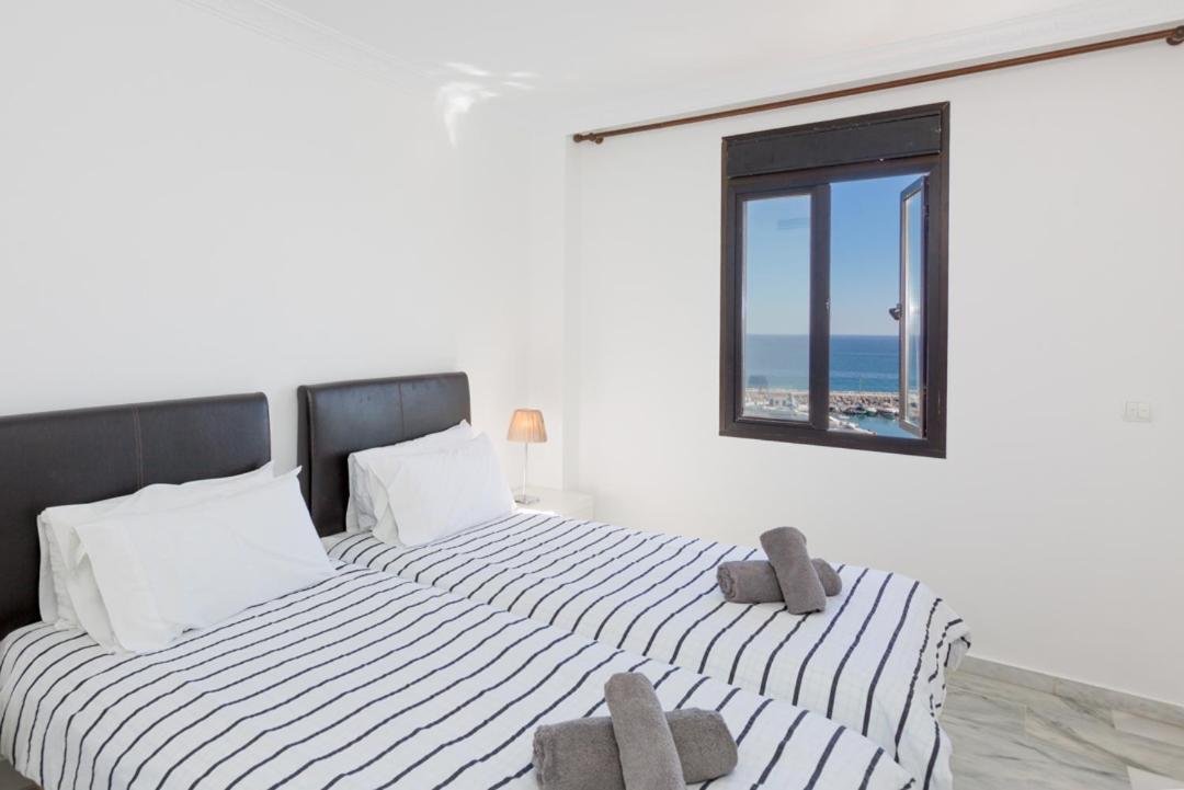Puerto Banus Penthouse With Panoramic Sea Views Lägenhet